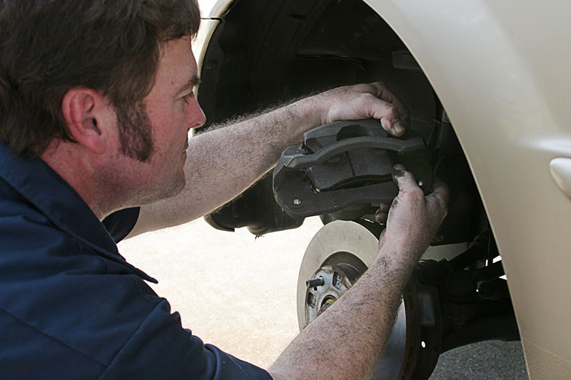 Best car brake service Minneapolis Minnesota 55111